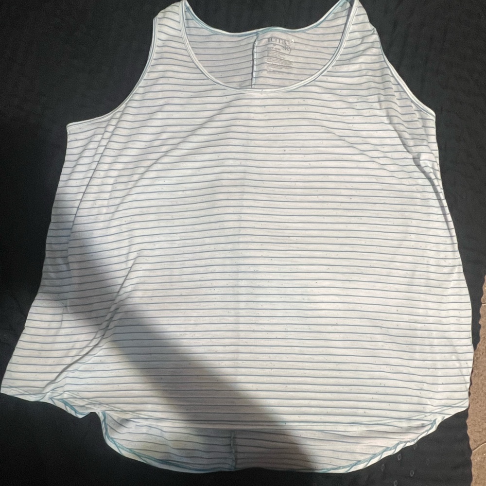 Comfy casual blue and white tank top
